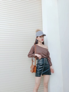 Áo thun lệch vai
