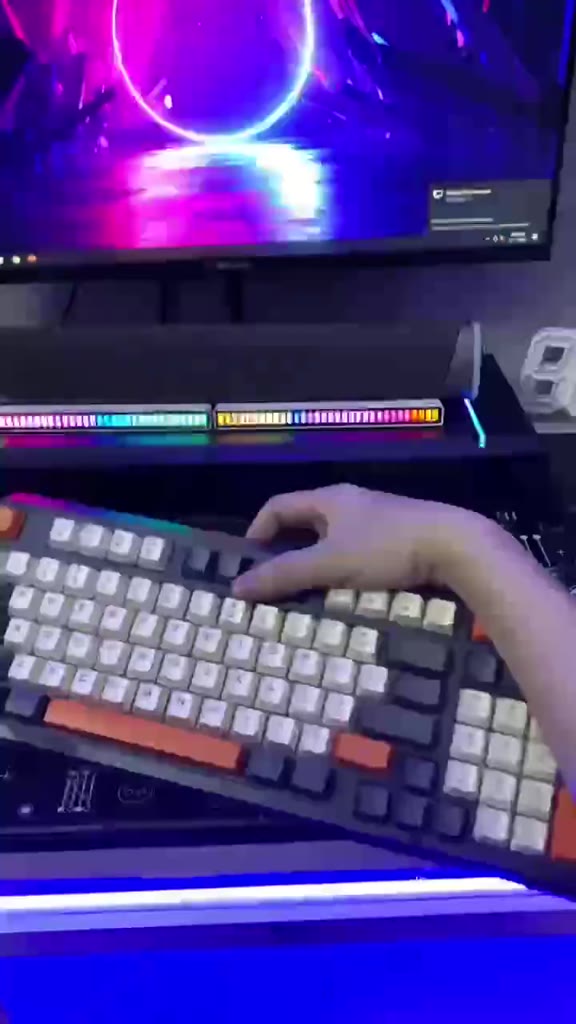 Bàn phím giả cơ gaming HOSAN xunfox K82 thiết kế 94 phím có đèn led 7 màu kèm theo nút vặn âm lượng | BigBuy360 - bigbuy360.vn