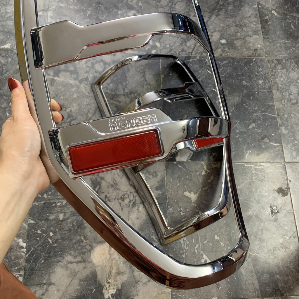 Bộ Ốp Viền Đèn Sau Ranger 2015-2020 Mạ Crom Sáng Bóng