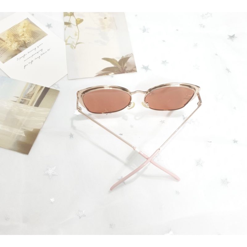 Kính Icing chuẩn chính hãng, có mail mua hàng của web chính hãng