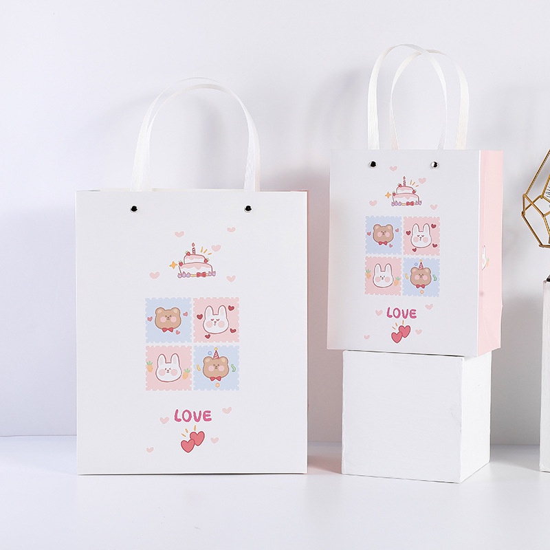 Túi giấy dọc quai nhựa cứng đựng quà tặng họa tiết cute, màu sắc nhã nhặn dễ thương Q1337