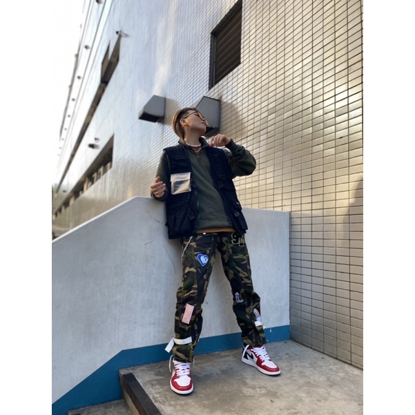 Cargo Pants Camo Gắn Stickers Unisex - Quần Hoạ Tiết Camo Xanh