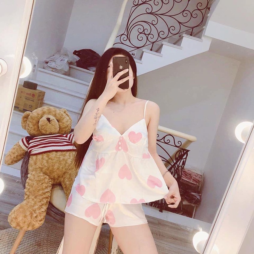 Đồ Ngủ Lụa Satin Họa Tiết Áo Dây Quần Cộc Freesize | BigBuy360 - bigbuy360.vn