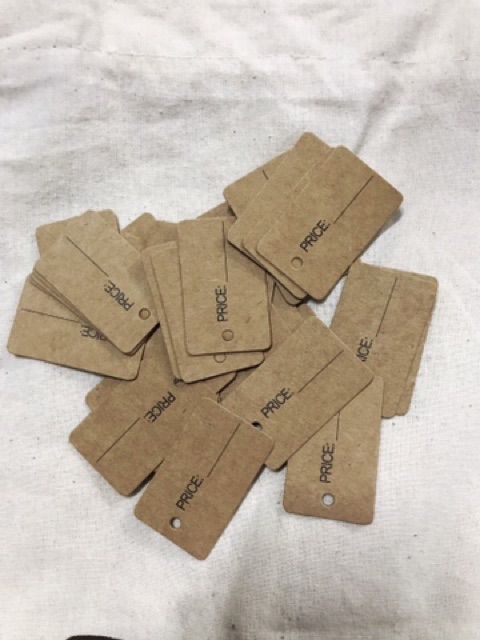 Nhãn mác giấy 2.5 x 4cm -khoảng 100 cái - Có sẵn