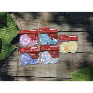 Bao tay bao chân cho bé sơ sinh