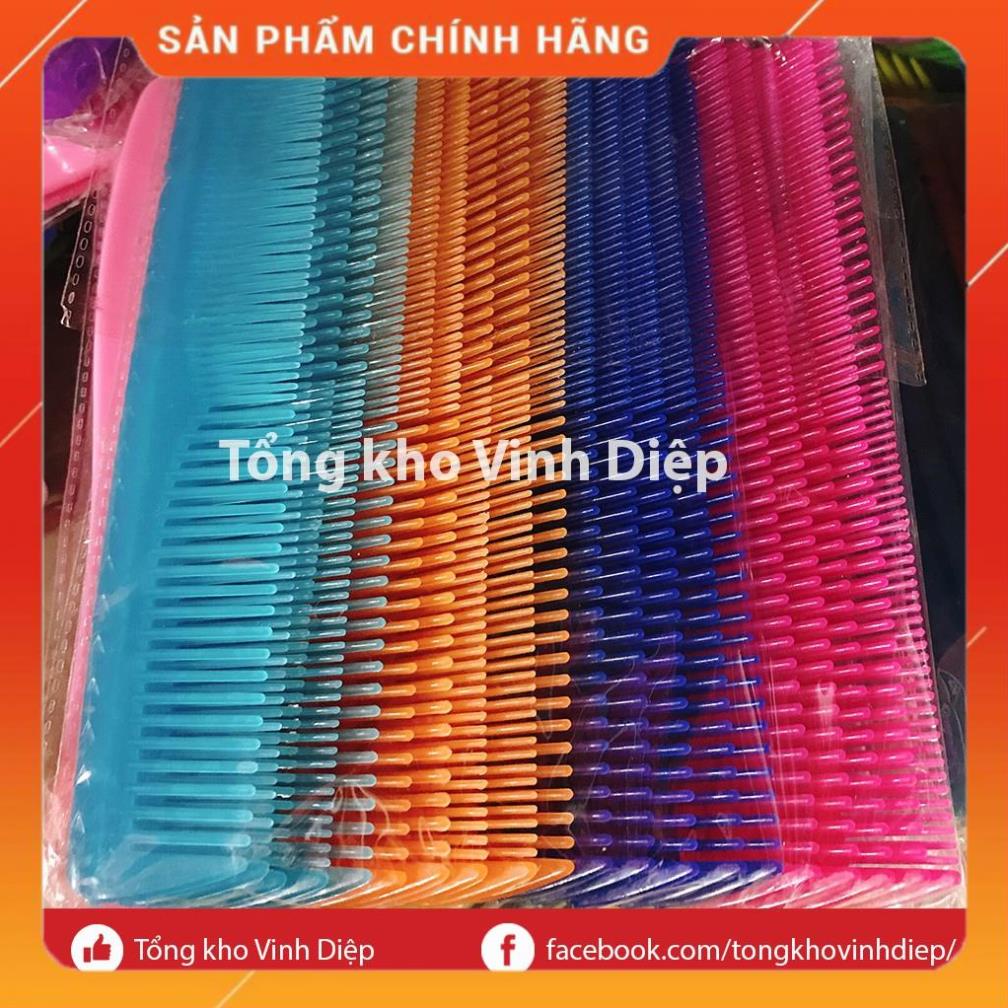 Lược chải tóc không cán chất nhựa đẹp, bền, nhiều màu - Hàng loại 1