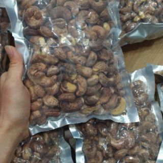 Hạt điều rang củi