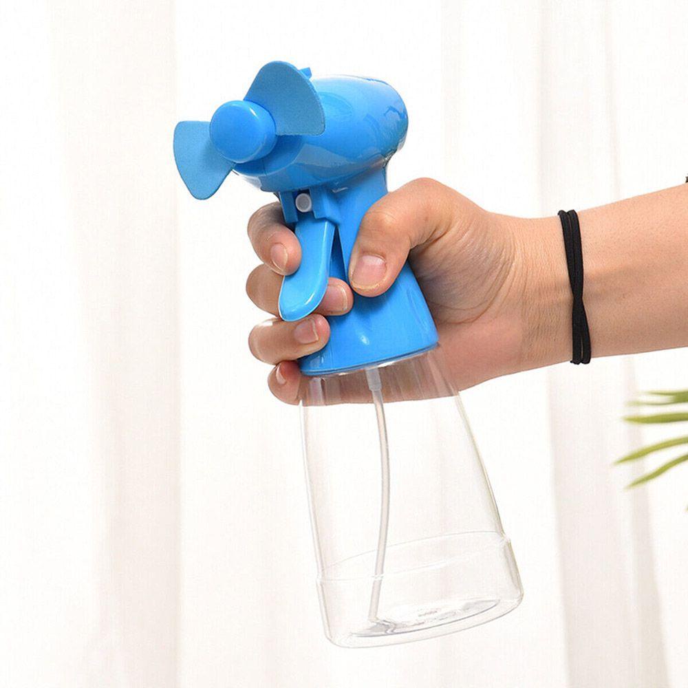 Quạt Phun Sương Làm Mát Chạy Bằng Pin 400ml Tiện Dụng