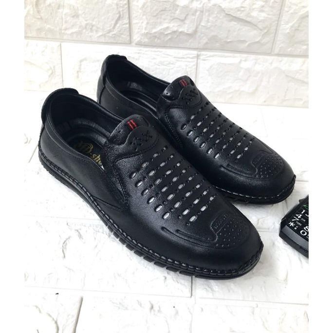 Giày lười nam da bò cao cấp, kiểu dáng đẹp, có lổ tản nhiệt, mã LC03, màu đen, đế khâu sẵn rất chắc chắn