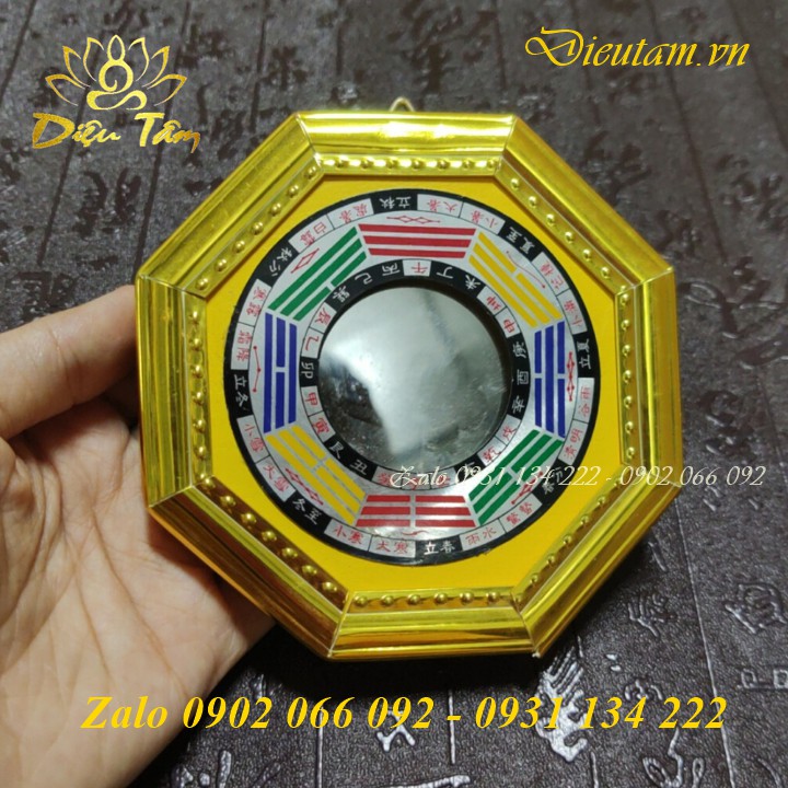 Gương bát quái phẳng phân tán năng lượng xấu đồng thời là tích tụ được năng lượng tốt.