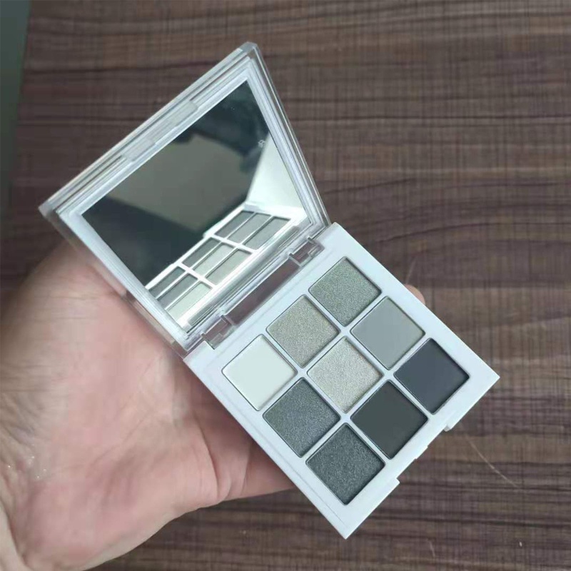 Bảng Phấn Mắt YOUYO 9 Màu Tông Nhũ Kim Tuyến