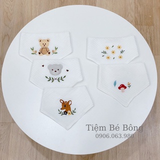 Yếm Muslin Trắng Thêu Họa Tiết Ngộ Nghĩnh Cho Bé Trai, Bé Gái