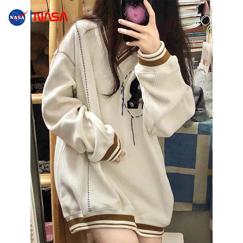 Áo sweater Phối Nhung Dáng Rộng Thêu Họa Tiết Trái Tim Thời Trang Cho Nữ