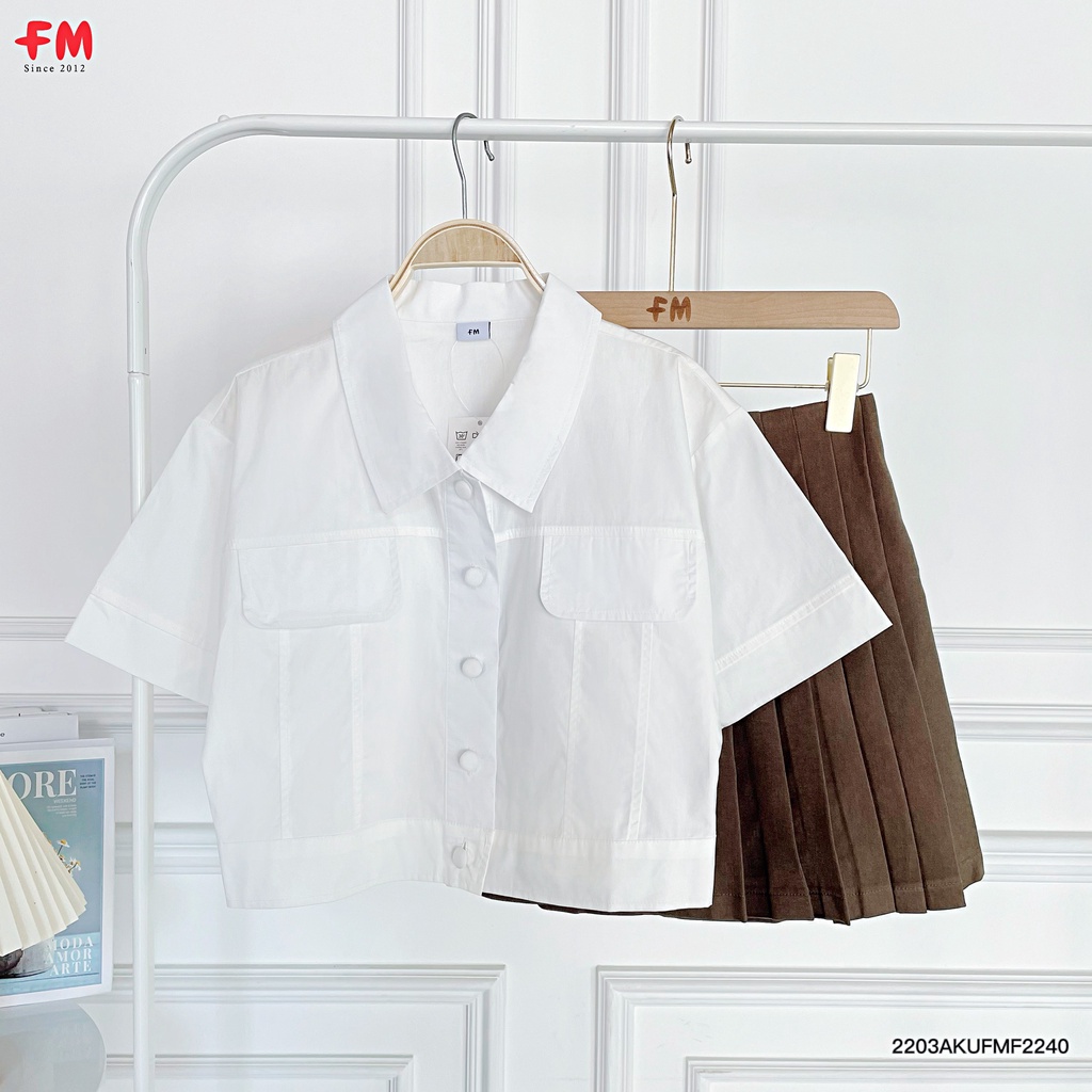 Áo kiểu nữ Fm Style dáng lửng tay ngắn cổ bẻ nắp túi giả basic mặc đi làm đi chơi phong cách nhẹ nhàng 220322402