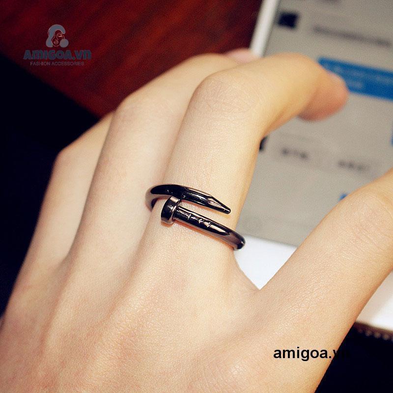 ✨✨Nhẫn Thép Titan Thời Trang Dành Cho Nam Và Nữ