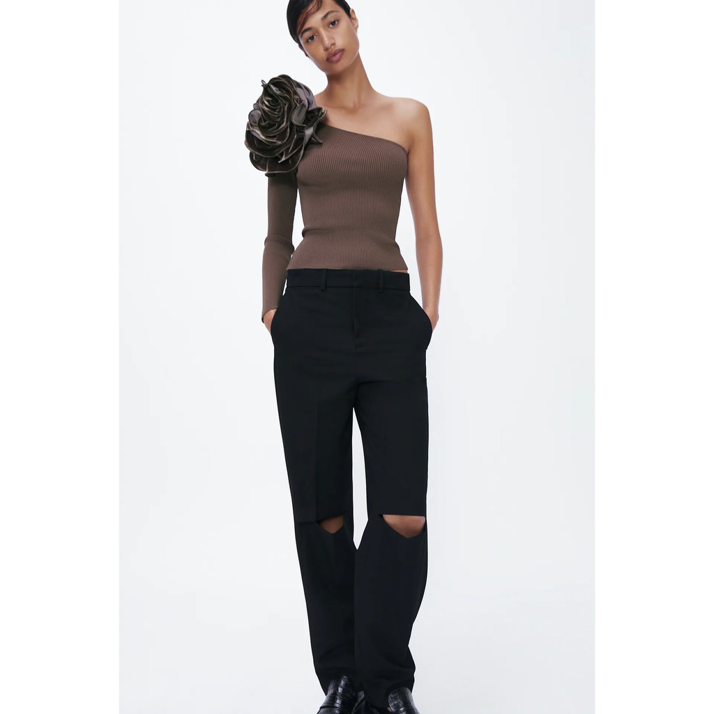 Áo dệt kim đính hoa vai ZARA Auth