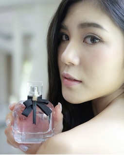 Nước hoa nữ Paris Mon hồng 90ml