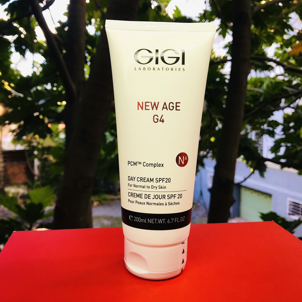 Kem trẻ hóa da ban ngày New Age G4 Day Cream
