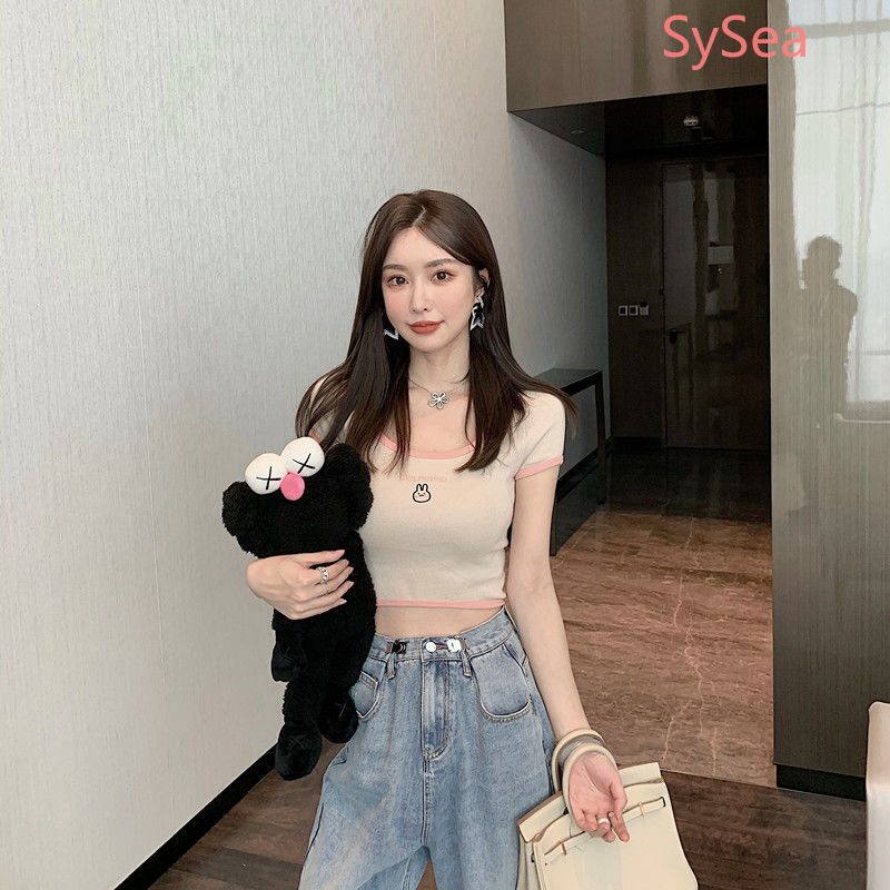 Áo croptop tay ngắn hoạ tiết thêu thời trang mùa hè cho phái nữ