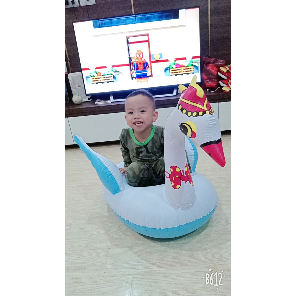 Phao bơi hình thiên nga cho bé từ 2-6 tuổi