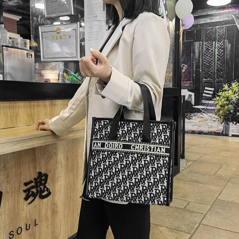 Túi xách canvas cỡ lớn thời trang tiện lợi cho mẹ bỉm sữa