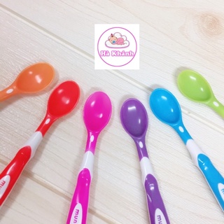 Thìa mềm Munchkin cho bé ăn dặm, thìa ăn dặm chất liệu nhựa PP nhiều màu sắc [Giá bán 1 chiếc]