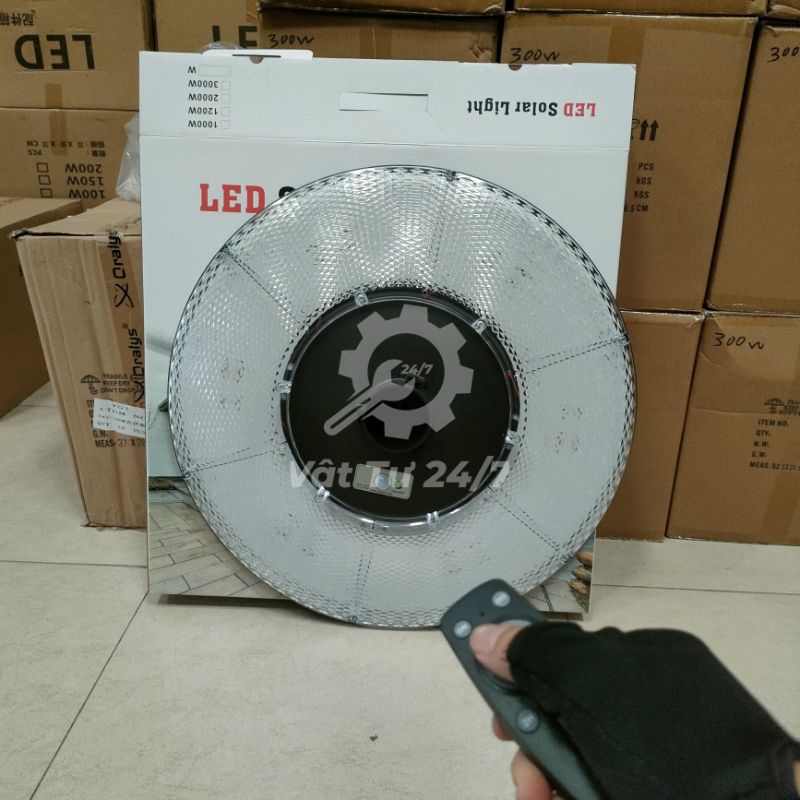Đèn đường UFO 1000W hình đĩa bay tròn tấm pin tích hợp dùng công viên quảng trường chiếu sáng nhà ở công cộng có remote