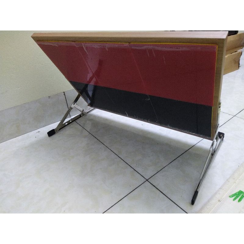 Tấm phản bóng bàn