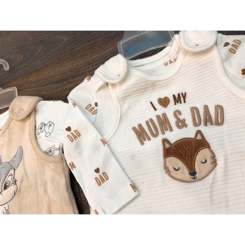 Set yếm kèm body C&A cho bé
