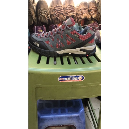 GIÀY LEO NÚI CHỐNG NƯỚC