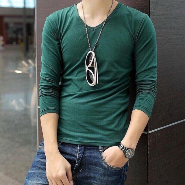 Áo thun tay dài cổ tim trơn