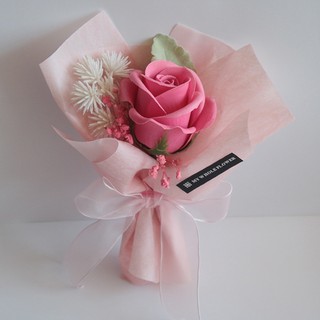 Bó hoa hồng baby handmade - cỡ trung