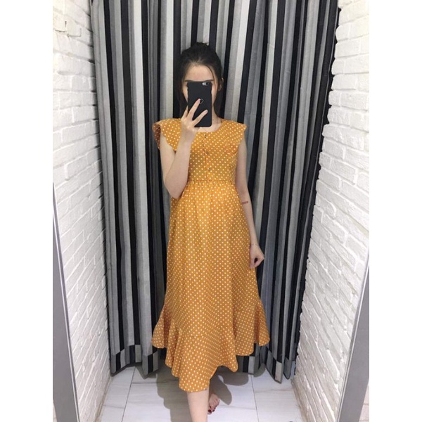 Đầm bầu Maxi chấm bi tay cánh tiên đuôi cá kèm nút sau sinh có thể cho bé bú cực đẹp cho bầu bí đi biển