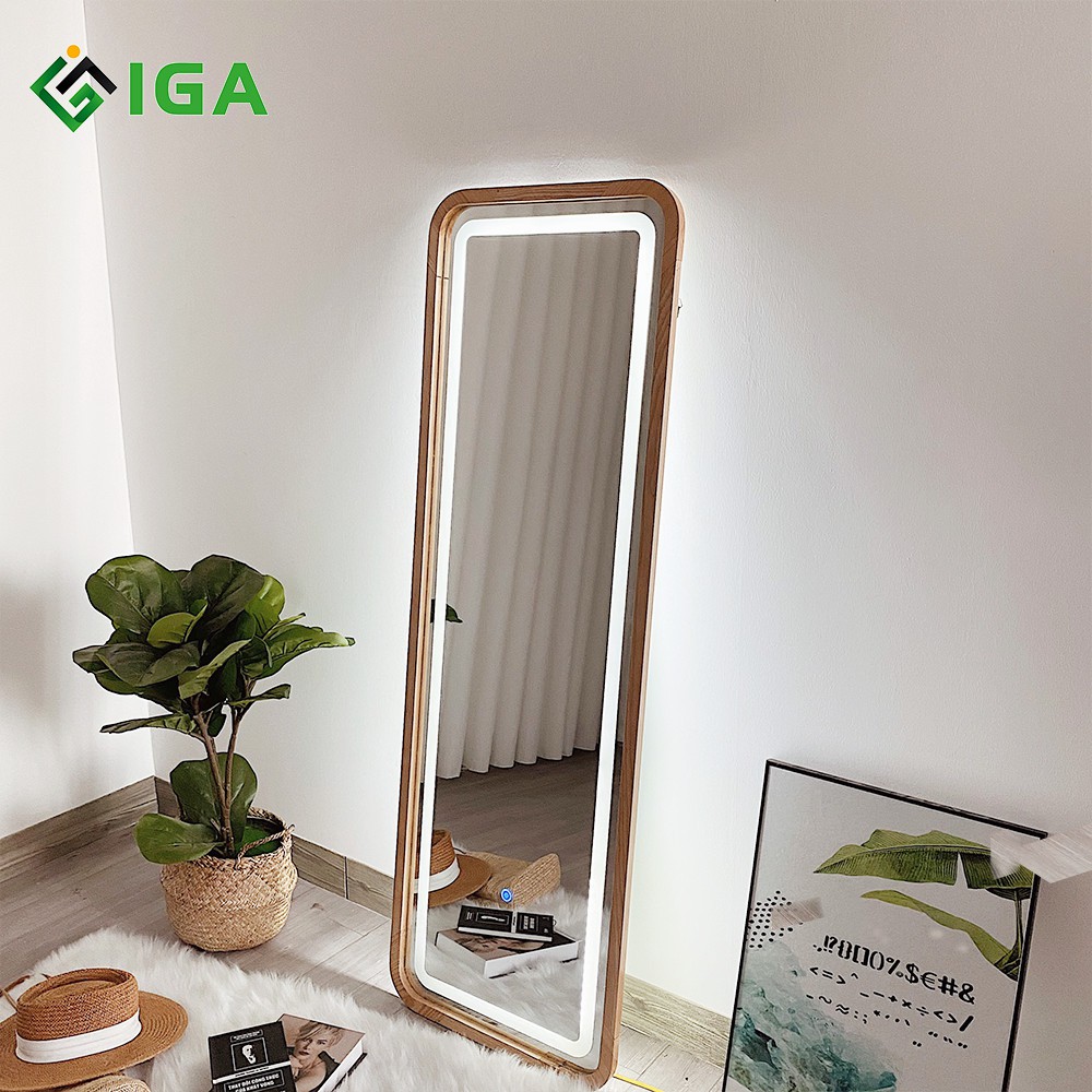 Gương Đứng Soi Toàn Thân Viền Đèn Led Cảm Ứng IGEA - GN25