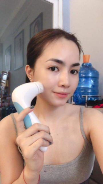 MÁY RỬA MẶT CỌ NANO FLAWLESS