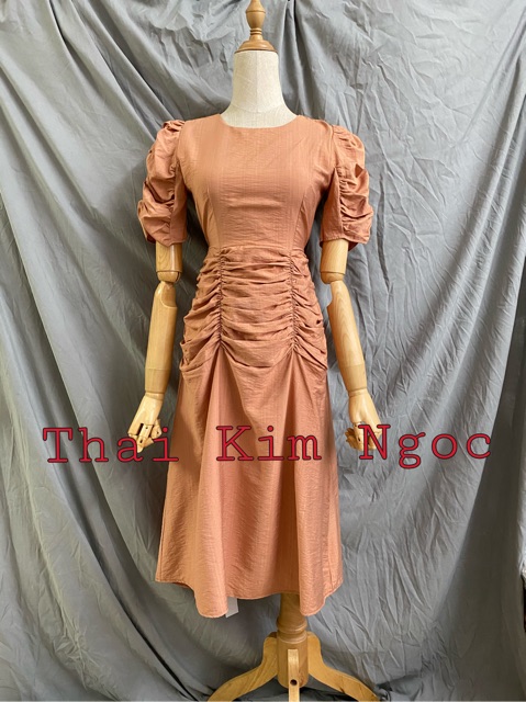 Đầm công sở dự tiệc nhún hông sang trọng | BigBuy360 - bigbuy360.vn