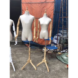 Manocanh nữ tay nhựa giả gỗ