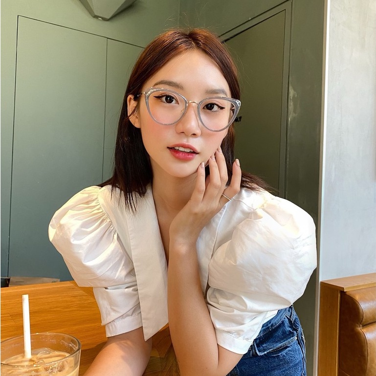 Gọng Kính Nữ Mắt Mèo Cao Cấp Lilyeyewear Chất Liệu Nhựa Cứng Cáp Màu Sắc Thời Trang 87007
