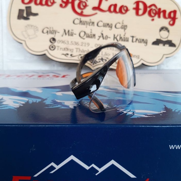 [Chính Hãng Everest] Kính Bảo Hộ Chống Bụi Chống Tia UV Chống Đọng Sương Chống Giọt Bắn Không Đau Nhức Mắt EV301 Trắng