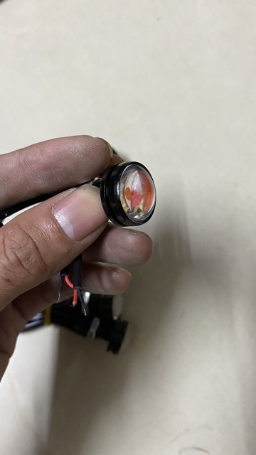 Đèn led xi nhan nút áo loại tốt nhân lớn , vỏ kim loại