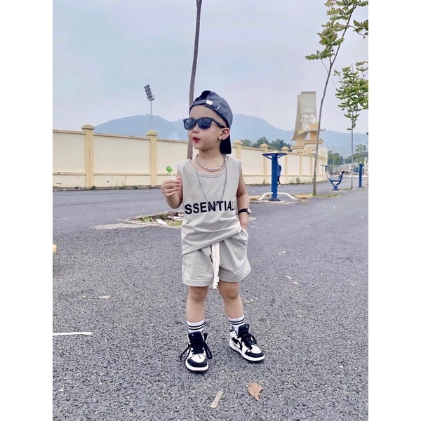 Bộ đồ bé trai Essen from rộng sát nách cá tính phong cách