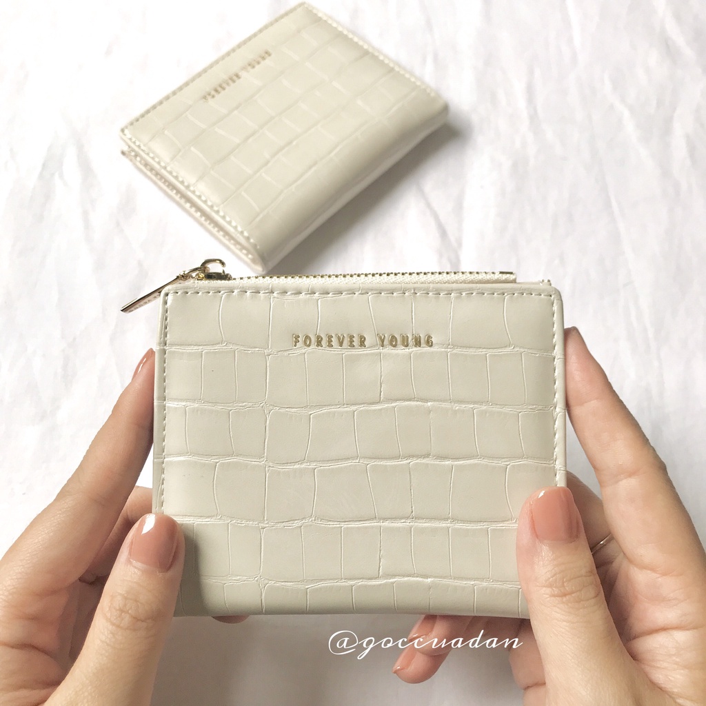 Ví bóp nữ ngắn mini cầm tay Forever Young trơn logo nổi da kẻ caro - Góc của Đan VN64