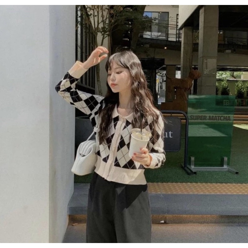 Áo croptop trám dài tay | BigBuy360 - bigbuy360.vn