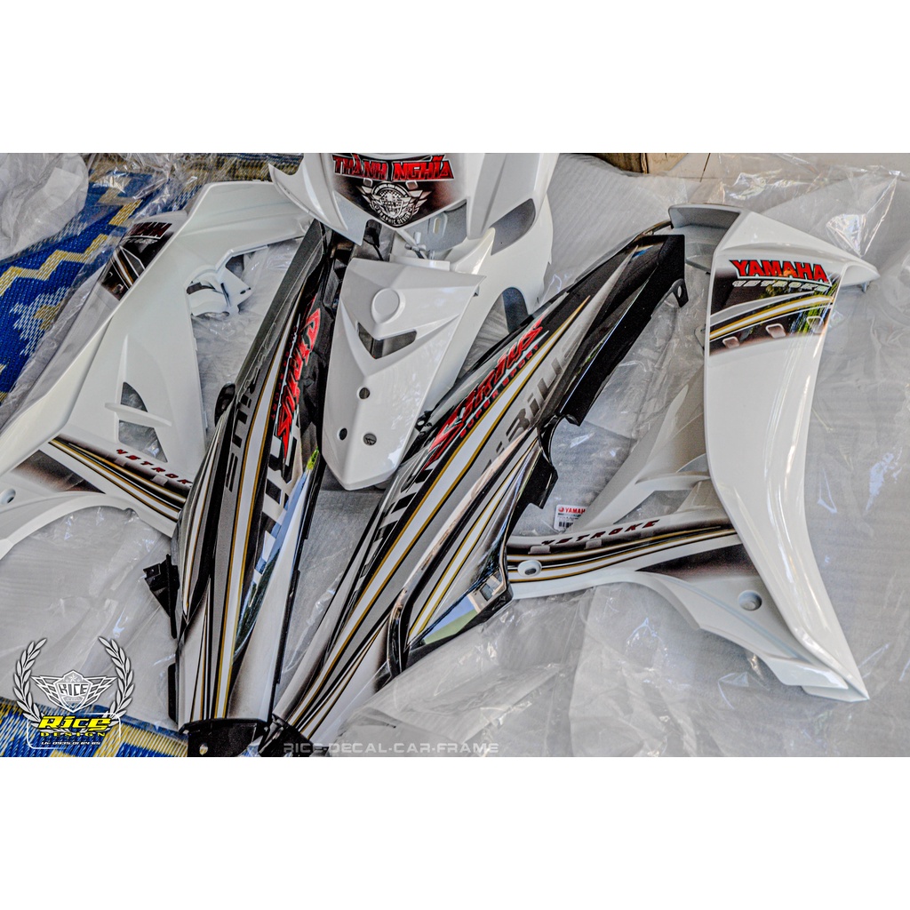 Tem Sirius Trước trắng Sau Đen Mẫu mới Thái Vuông hot