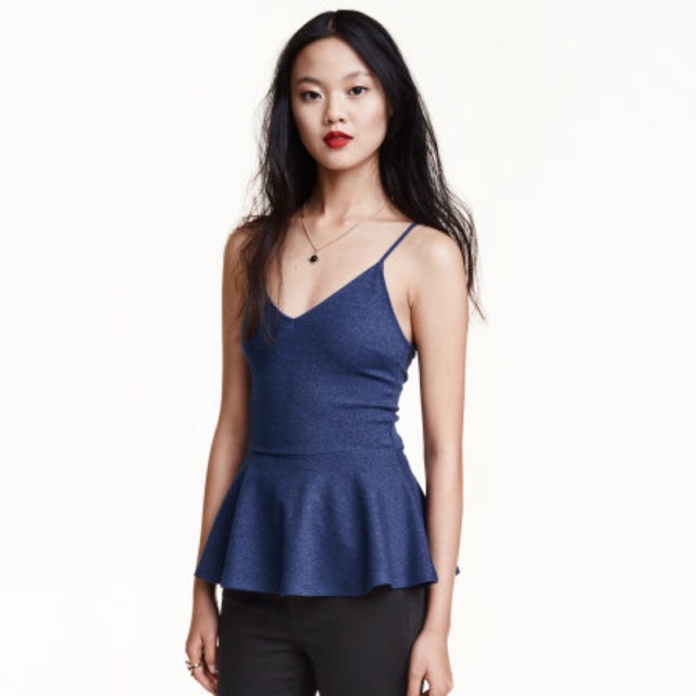 Áo H&M Auth size S new tag