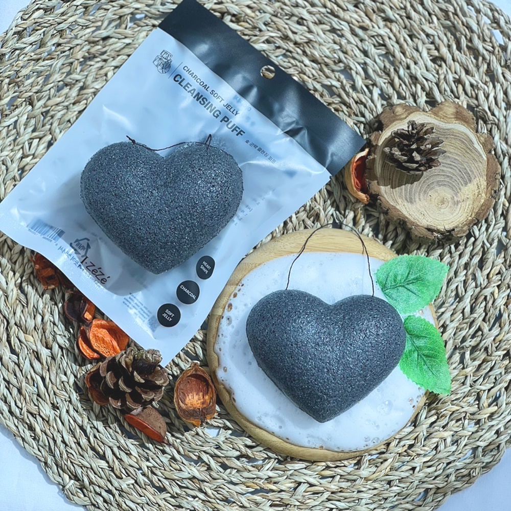 Mút rửa mặt IZEZE than hoạt tính dẻo mềm