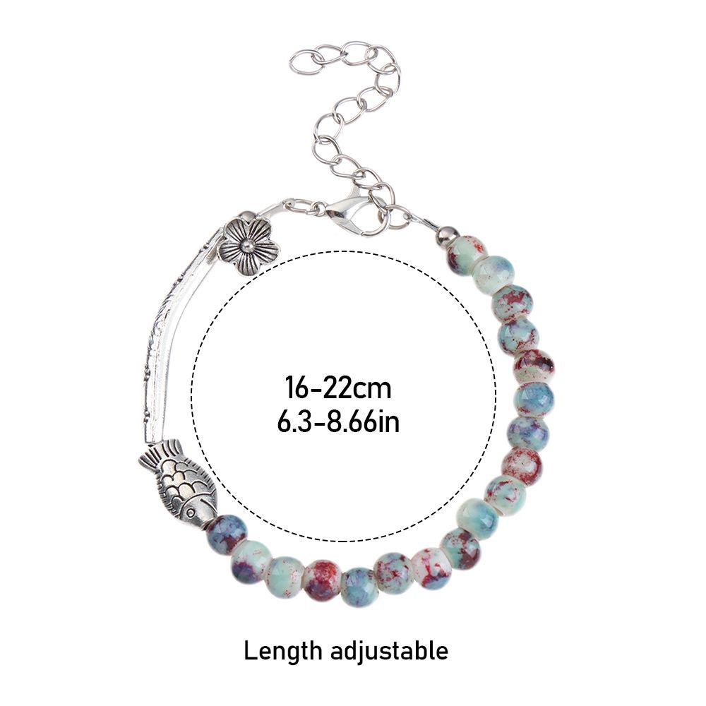 Vòng tay đính hạt phong cách dân tộc mới phổ biến cho nữ