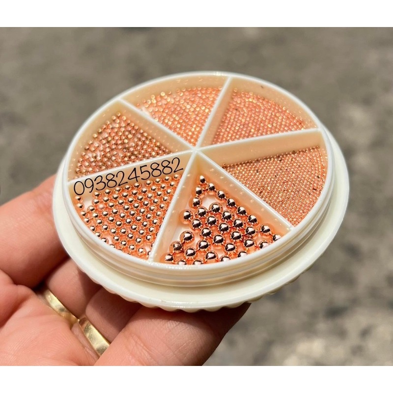 Khay bi trang trí móng