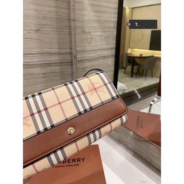 TÚI ĐEO VAI BURBERRY CAO CẤP NỮ