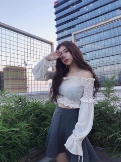 Áo nhúng tay loe cột nơ tiểu thư